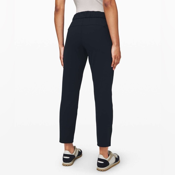 ✨LIKE NEW✨ Lululemon On the Fly 7/8 Pants Travel Gym Lightweight Activewear - Picture 5 of 13
